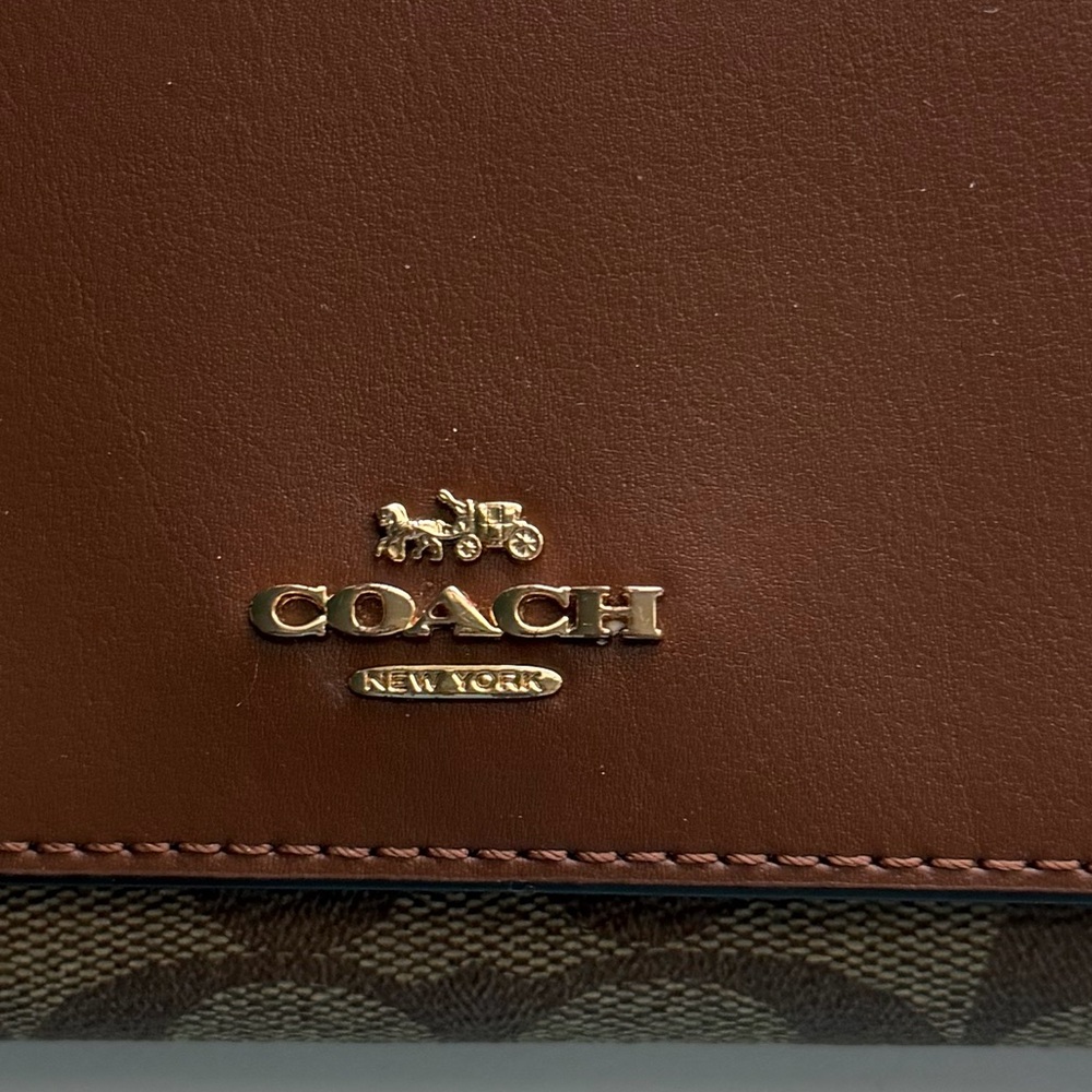 Coach Slim Trifold Wallet in Signature Canvas in Light Khaki/Saddle C5966 - Picture 3 of 6